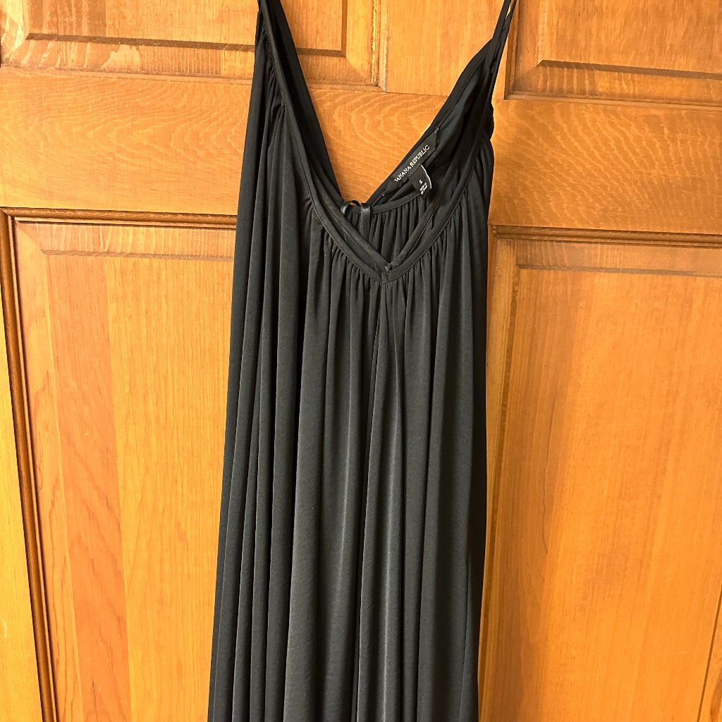 Banana Republic Women's Long Sleeveless Black Dress Size Small In Great Shape!!